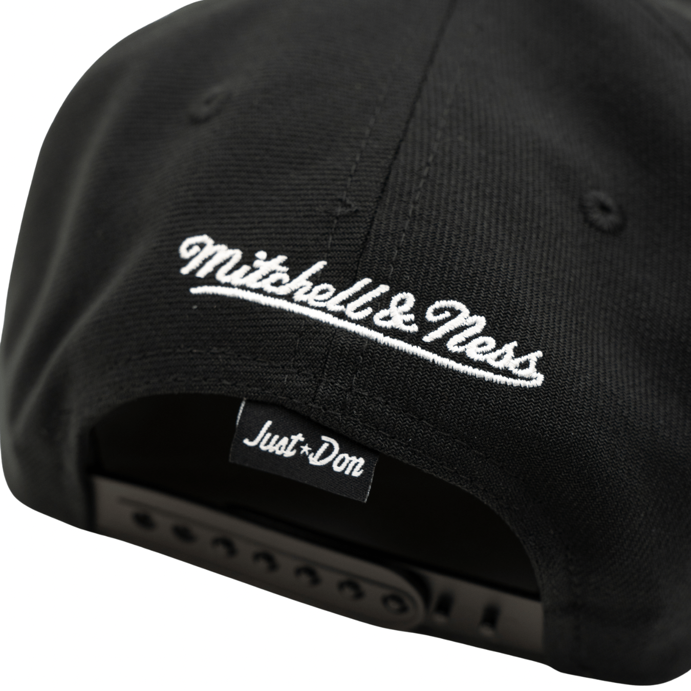 Chicago White Sox Just Don Lux Script Snapback Hat in black - Mitchell & Ness - State Of Flux