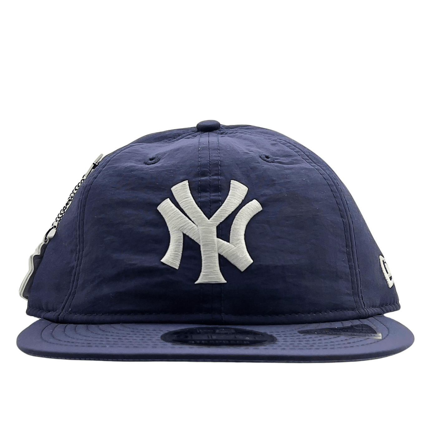 New York Yankees 9Fifty Nylon Retro Crown Strapback Hat in navy and white